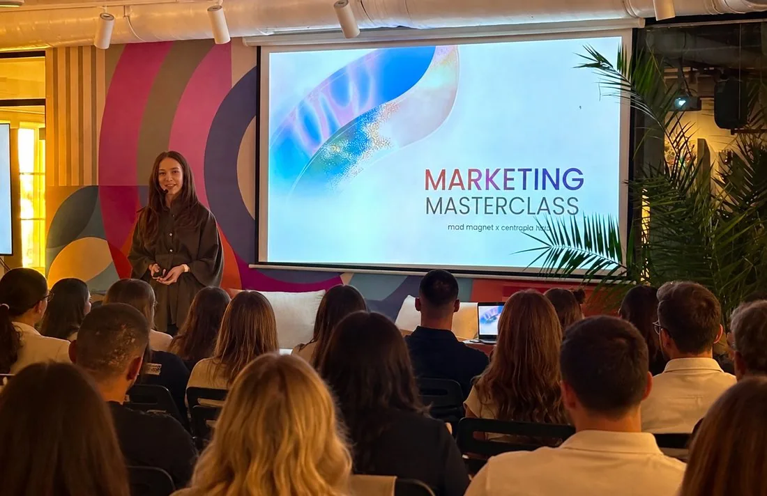 Marija presenting the Mad Magnet Marketing Masterclass to a full room